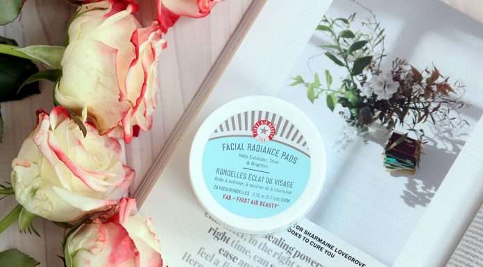 Кислотний пілінг з First Aid Facial Beauty Radiance Pads — огляд, склад та відгуки