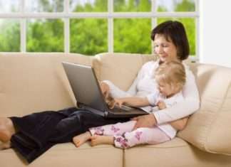 Заробіток в декреті — міф чи реальність?