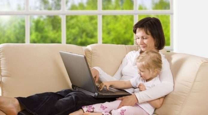 Заробіток в декреті — міф чи реальність?