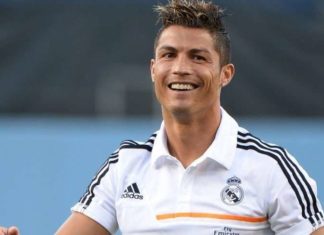 «Скільки трофеїв!»: Кріштіану Роналду похвалився на батьківщині своїми нагородами.