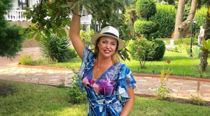 «Я б вищала від жаху!»: Алла Довлатова взяла в руки рака-відлюдника.