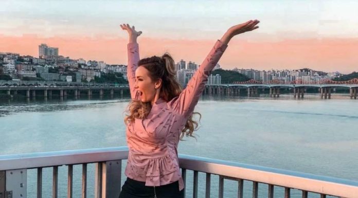 Небо вище, фарби інші: Анфіса Чехова зачарована Сеулом.