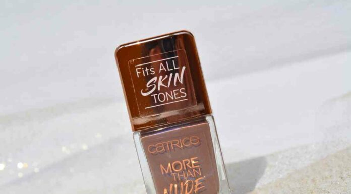 Цікавий нюд catrice more than nude у відтінку 09 brownie not blondie