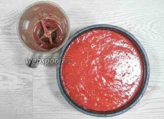 Домашня томатна паста без цибулі і спецій