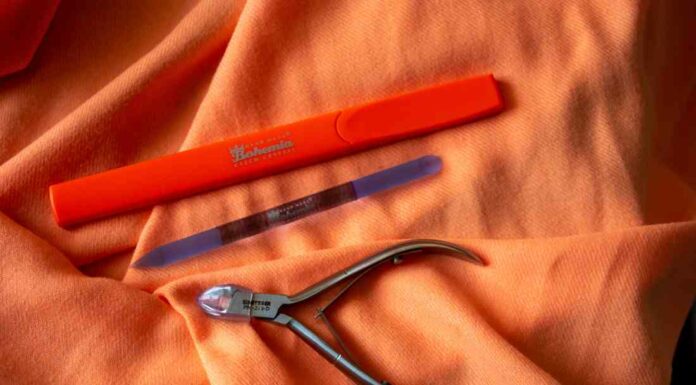 Хроніки пригод неофіта в лаковому світі: мої помічники для манікюру