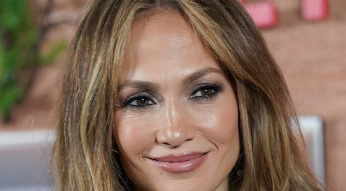 Эхо Прошлого: Оджани Ноа – Тень, Которая Возвращается, или Почему Развод с Дженнифер Лопес До си