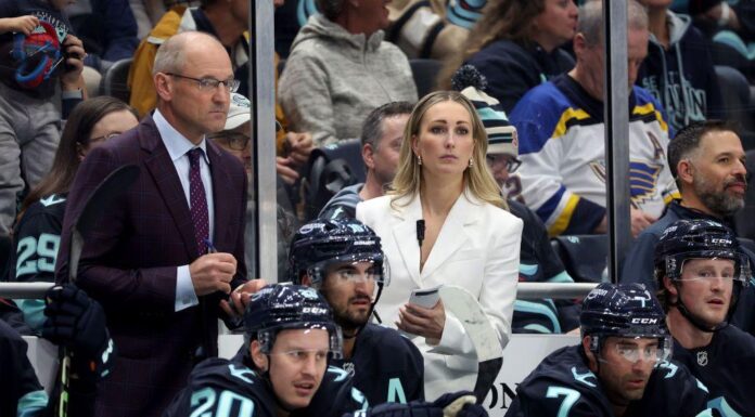 Новое поколение на льду: Джессика Кэмпбелл – первый женский голос в тренерской будке НХЛ