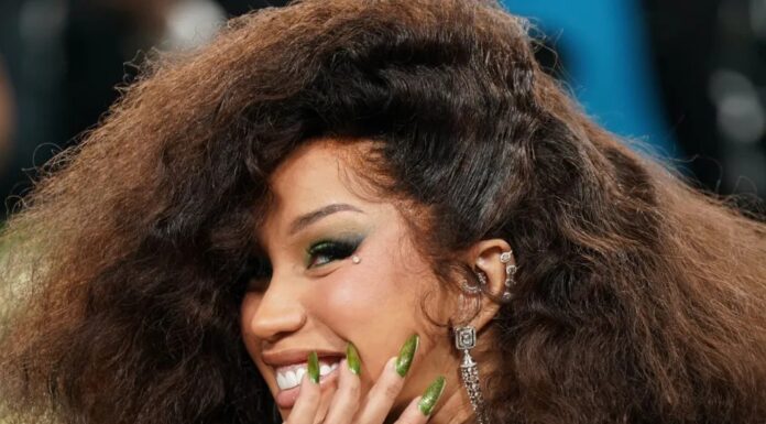 Карді Б оголосила, що у неї народиться дитина № 4 від несподіваного нового чоловіка – лише через кілька тижнів після того, як З’явилися гучні чутки про вагітність