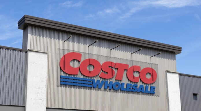 Полуничний чізкейк Costco: неочікуваний чемпіон святкових десертів