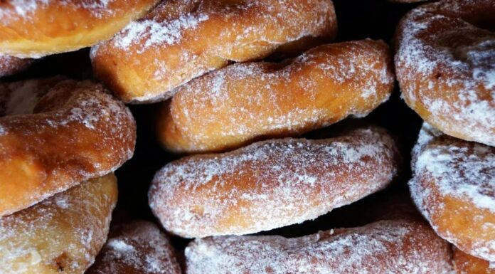 Costco запускає нові карамельні беньєти після успіху шоколадно-арахісових