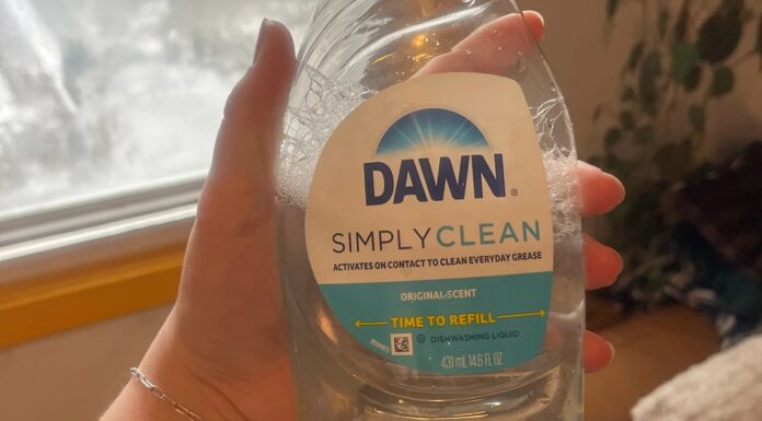 Відродження майже порожнього мила для миття посуду: простий лайфхак для домашнього миючого засобу