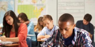 Фінансова грамотність тепер обов’язкова у більшій кількості старших шкіл США