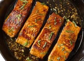 Вирішення проблеми «вечері на бігу» за 20 хвилин: Лосось у медово-чесночному соусі