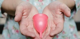 Por que sua mãe nunca lhe contou sobre copos menstruais